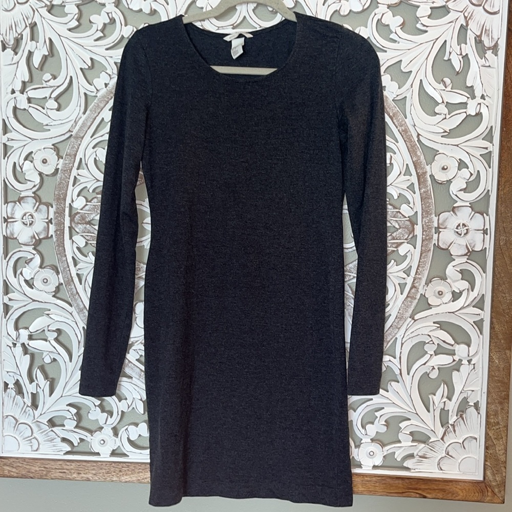 H&M Basics Scoop Neck Long Sleeve Bodycon Dark Gray Mini Dress Size Small EUC